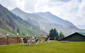 Roomy Mountain Top Resort, Batakundi